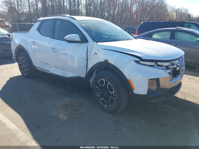 Salvage Hyundai SANTA CRUZ Image