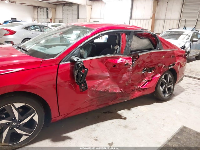 Hyundai ELANTRA Sel