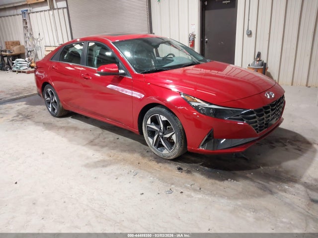 Salvage Hyundai ELANTRA Image