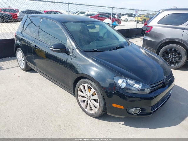 Salvage Volkswagen Golf Image