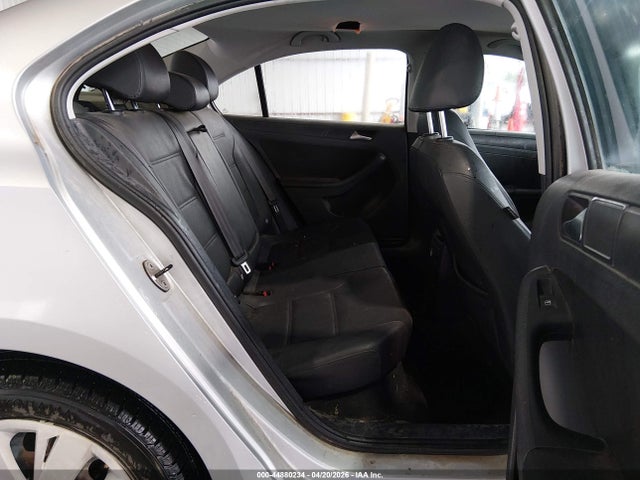 Volkswagen Jetta 2.5l Se