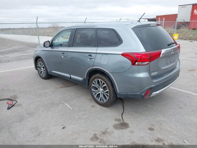 Mitsubishi Outlander Se