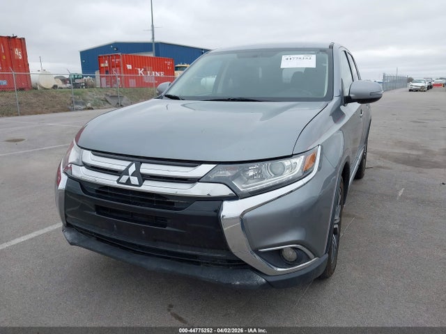 Mitsubishi Outlander Se