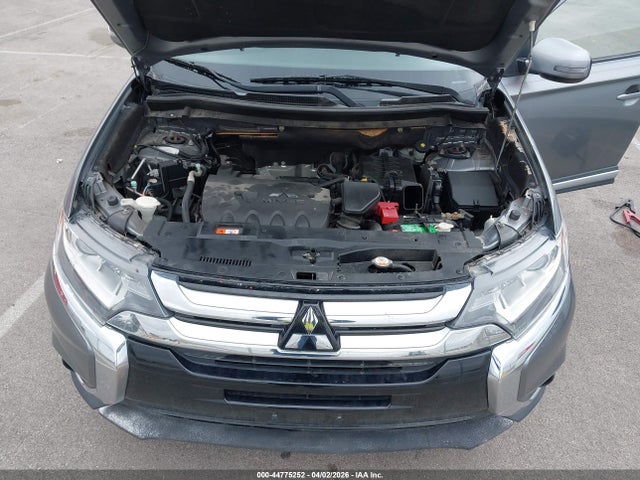 Mitsubishi Outlander Se