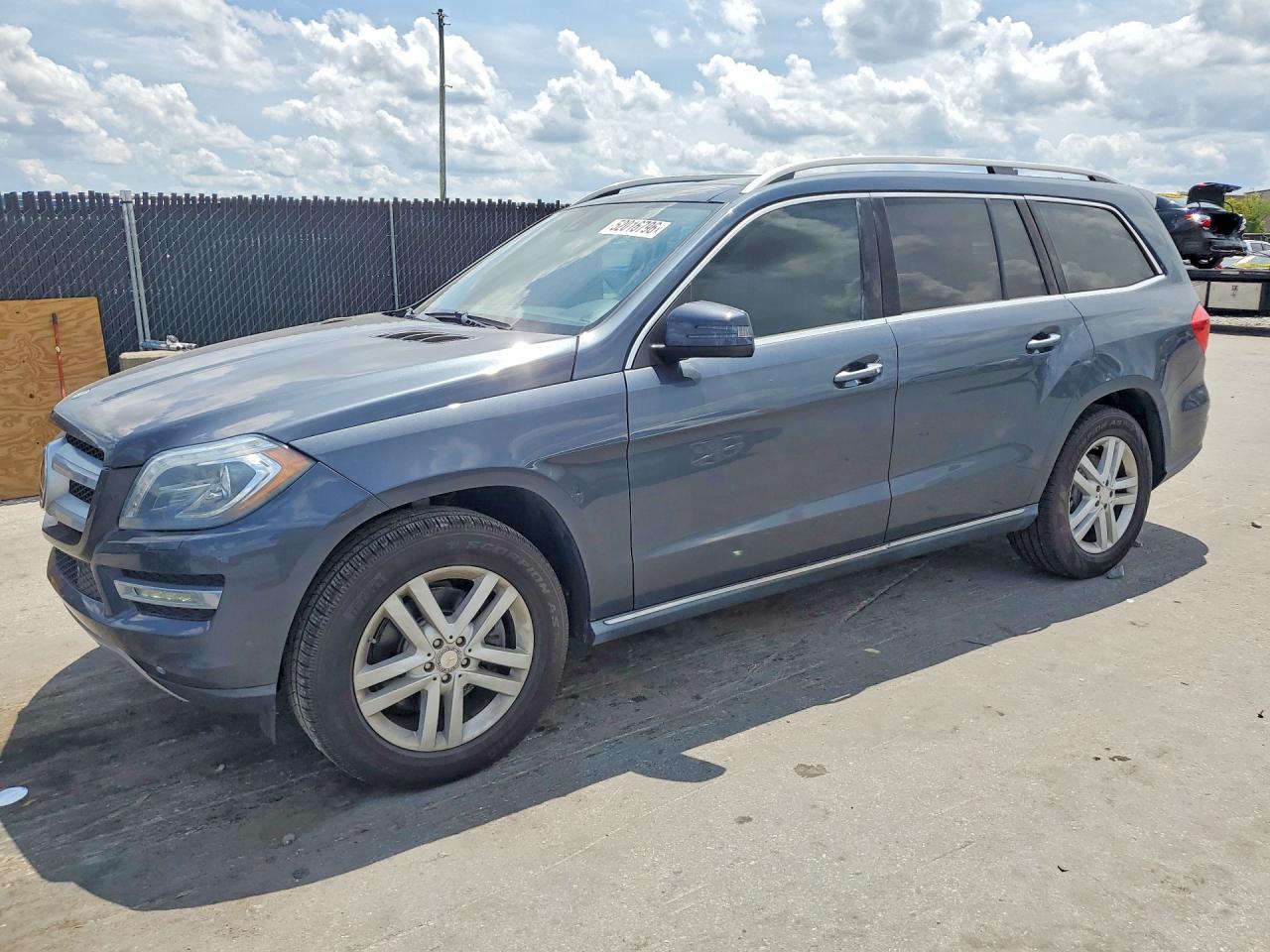 Salvage Mercedes-Benz G-Class Image