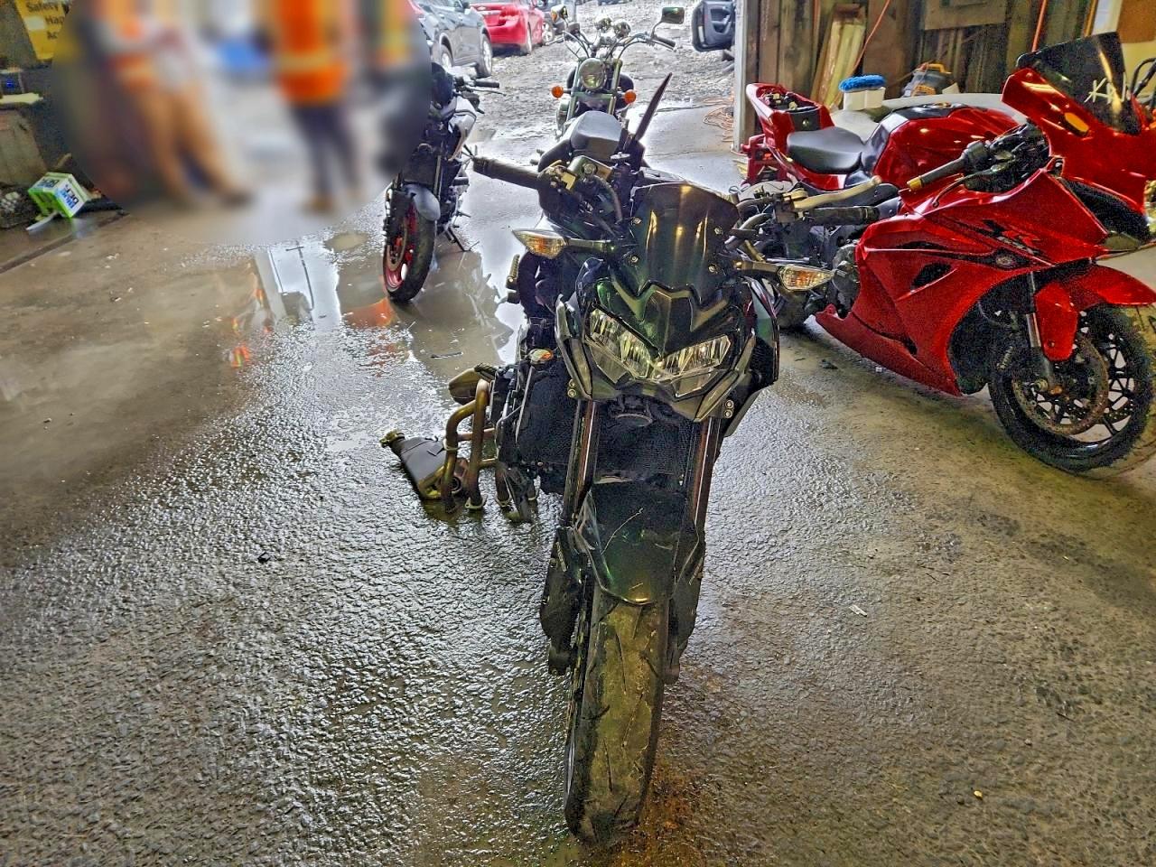 Kawasaki Zr900 F F