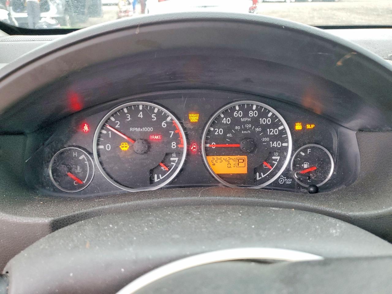 Nissan Pathfinder S