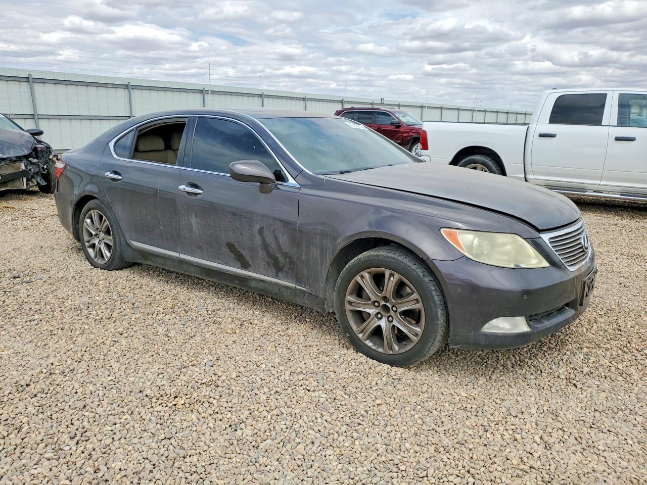Lexus LS 460