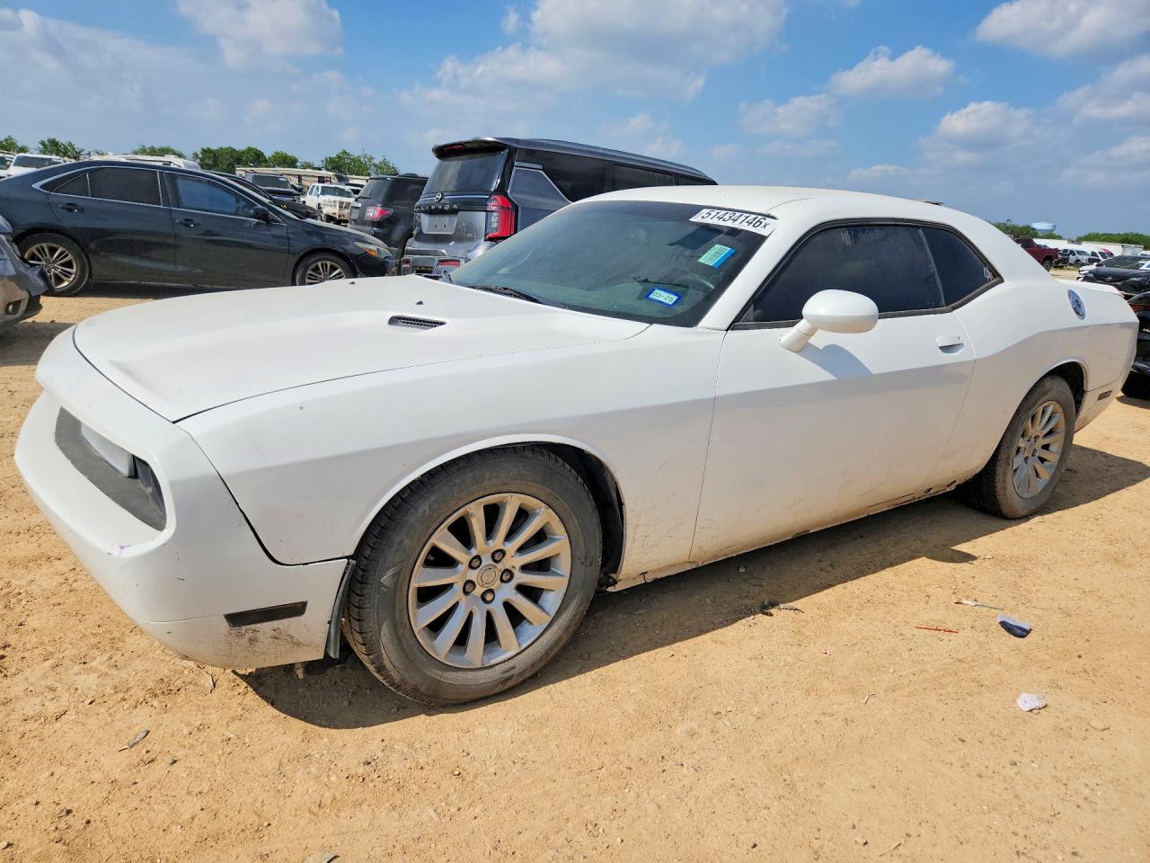 Salvage Dodge Challenger Image
