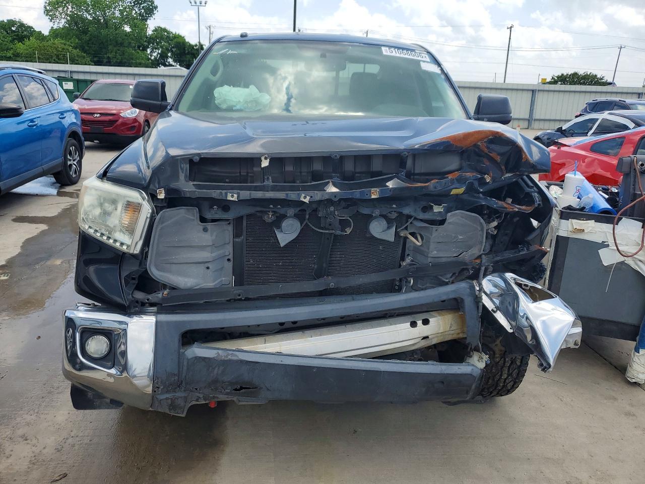 Toyota Tundra Sr5