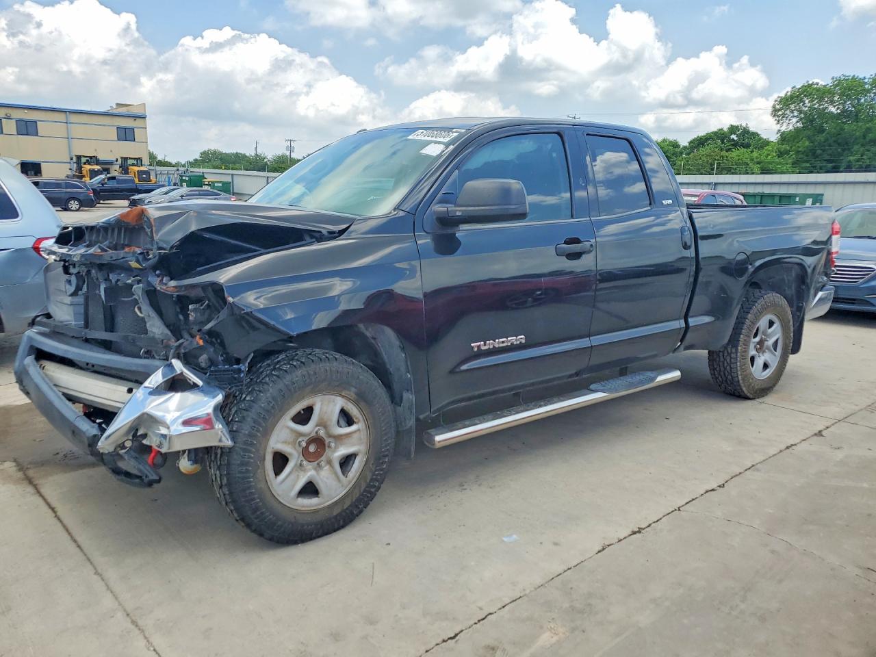Salvage Toyota Tundra Image