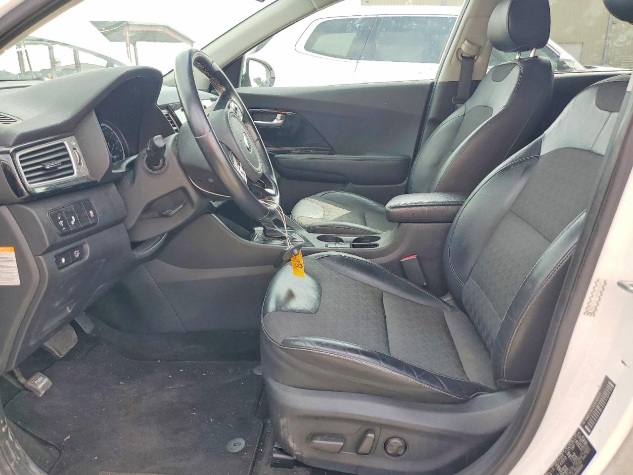 Kia Niro Ex