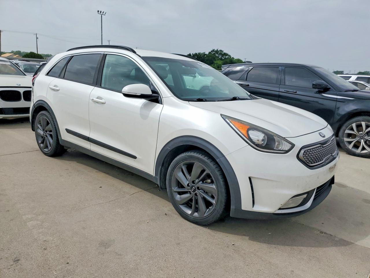 Kia Niro Ex
