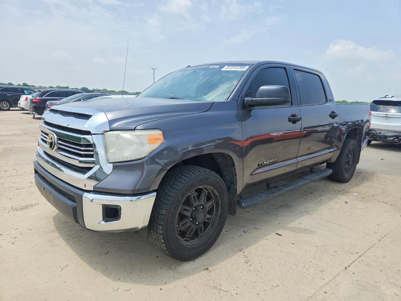 Salvage Toyota Tundra Image