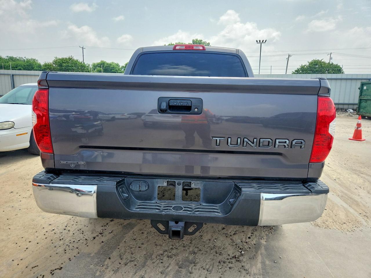 Toyota Tundra Crewmax Sr5