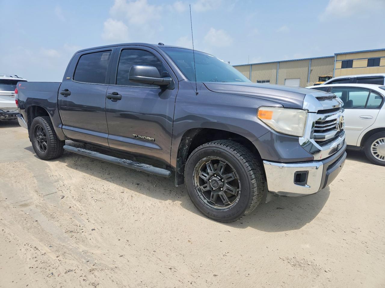 Toyota Tundra Crewmax Sr5