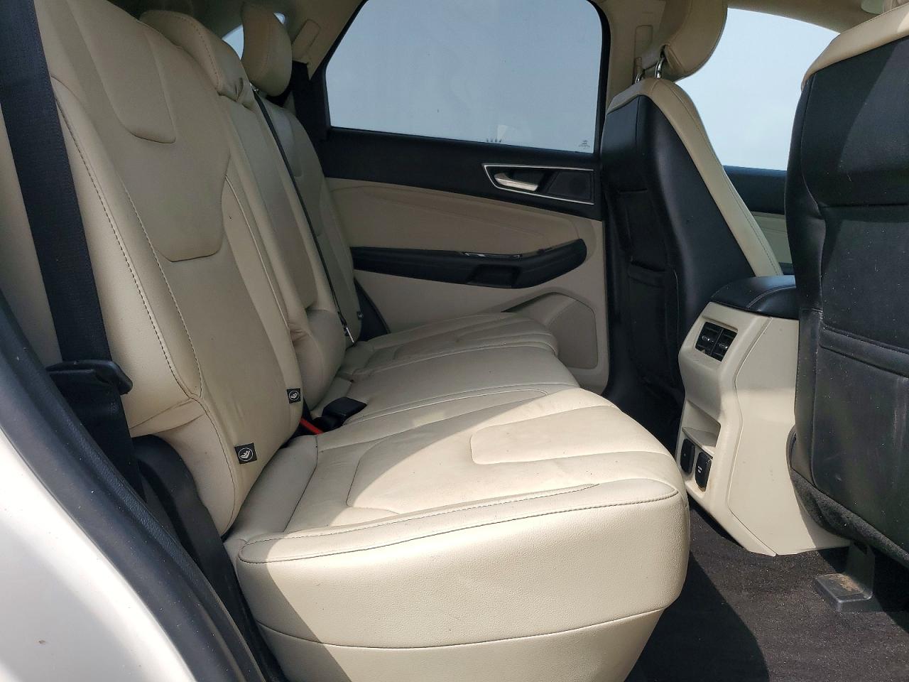 Ford Edge Titanium