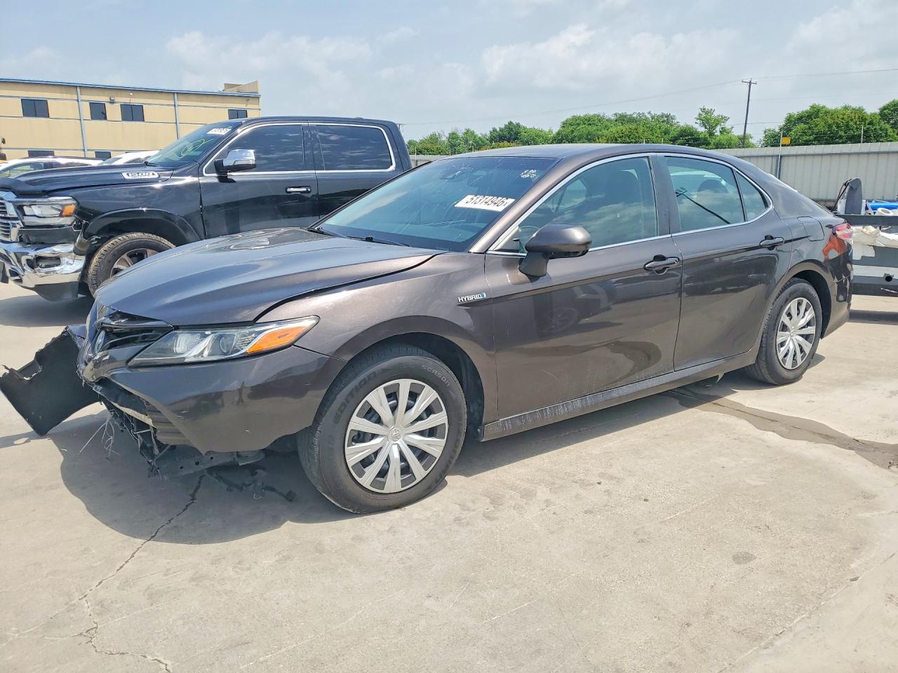 Salvage Toyota Camry Image
