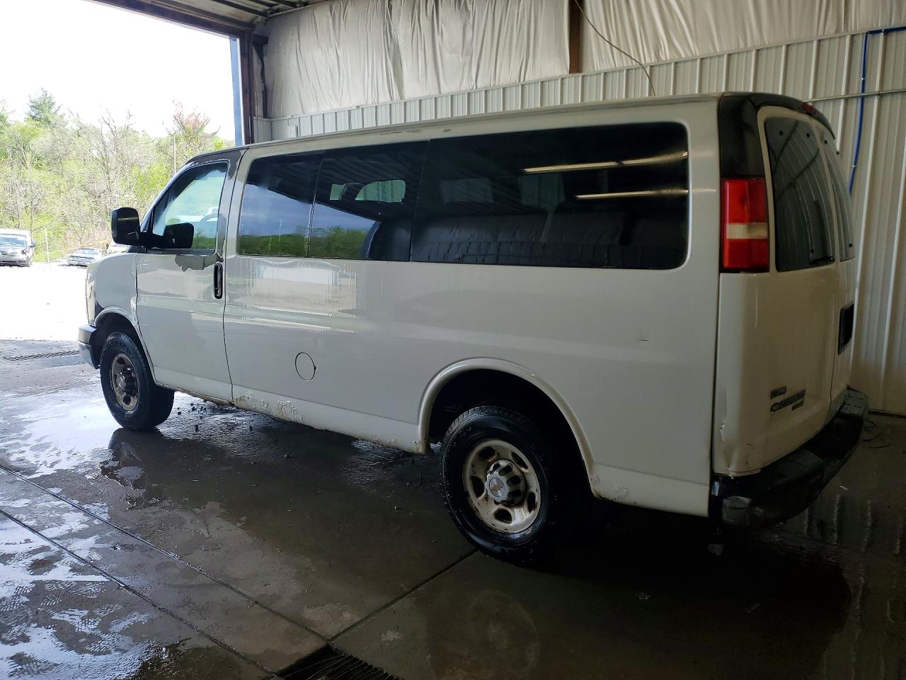 Chevrolet Express Lt