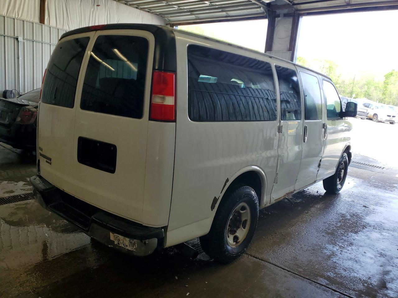 Chevrolet Express Lt