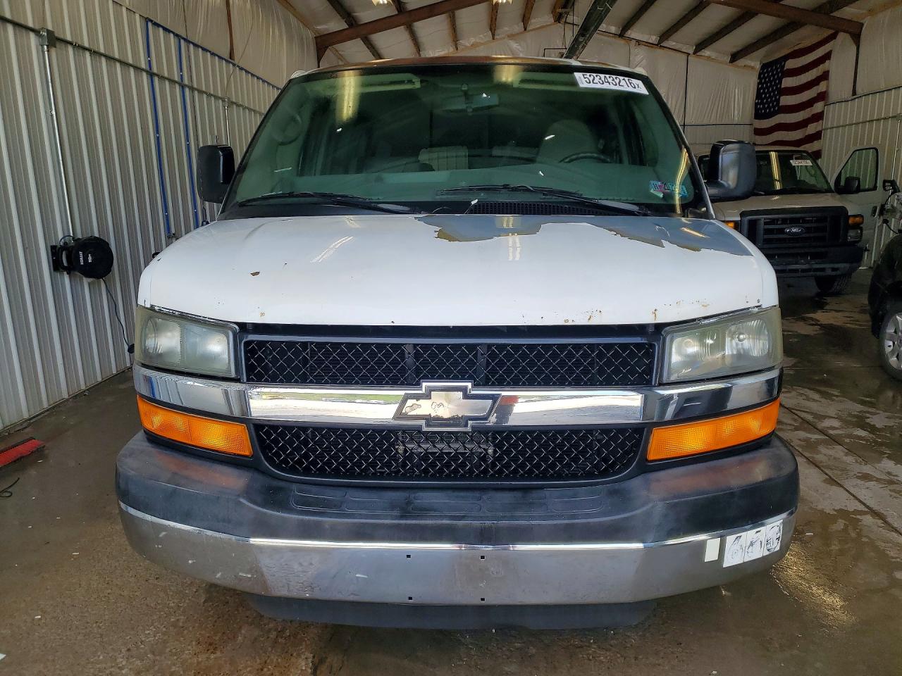 Chevrolet Express Lt