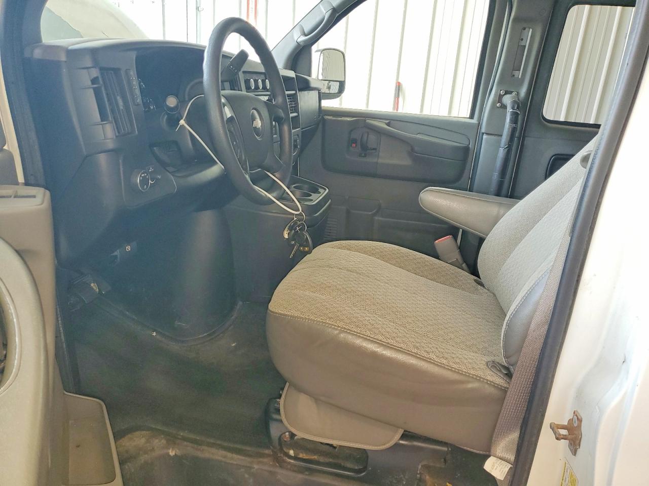 Chevrolet Express Lt