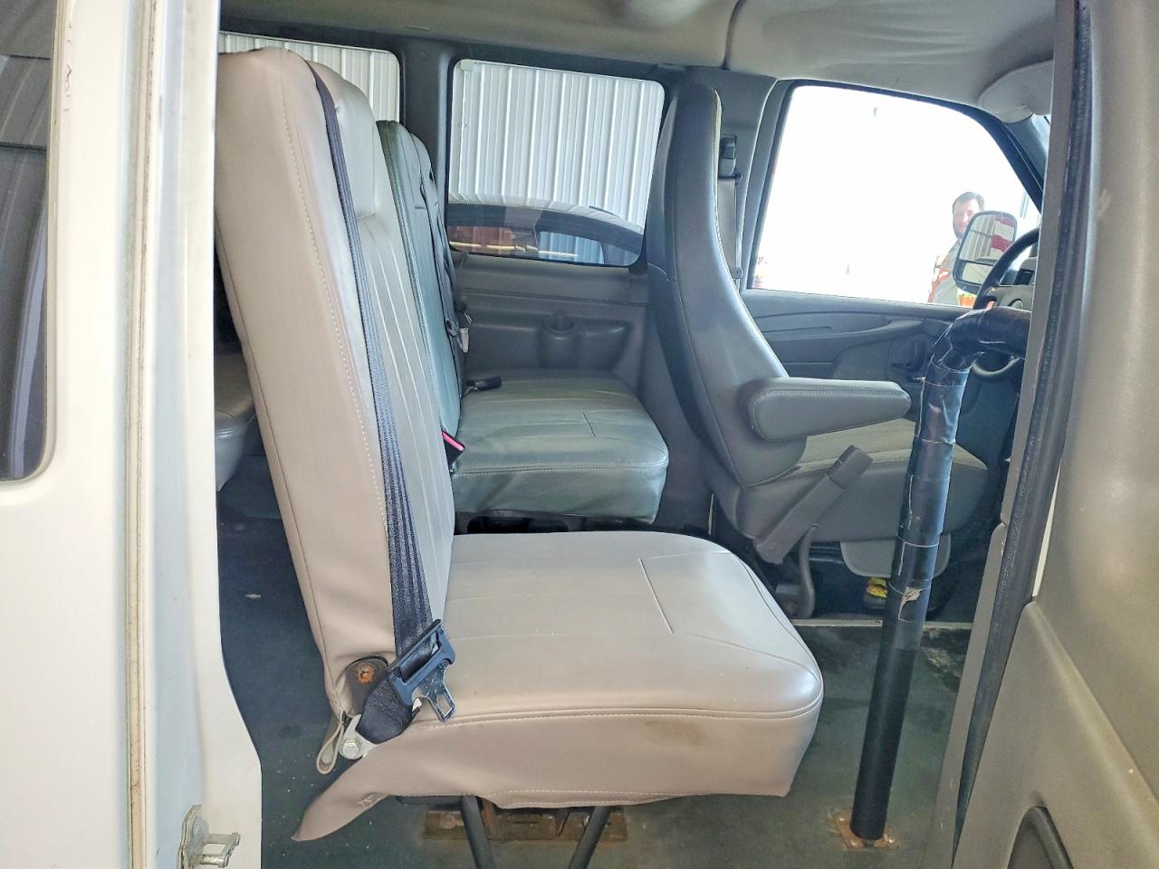 Chevrolet Express Lt