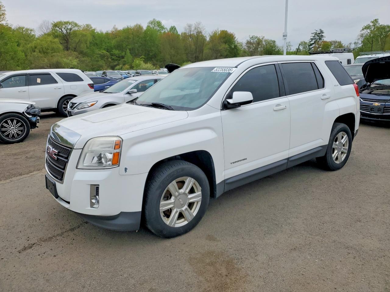 Salvage GMC Terrain Image