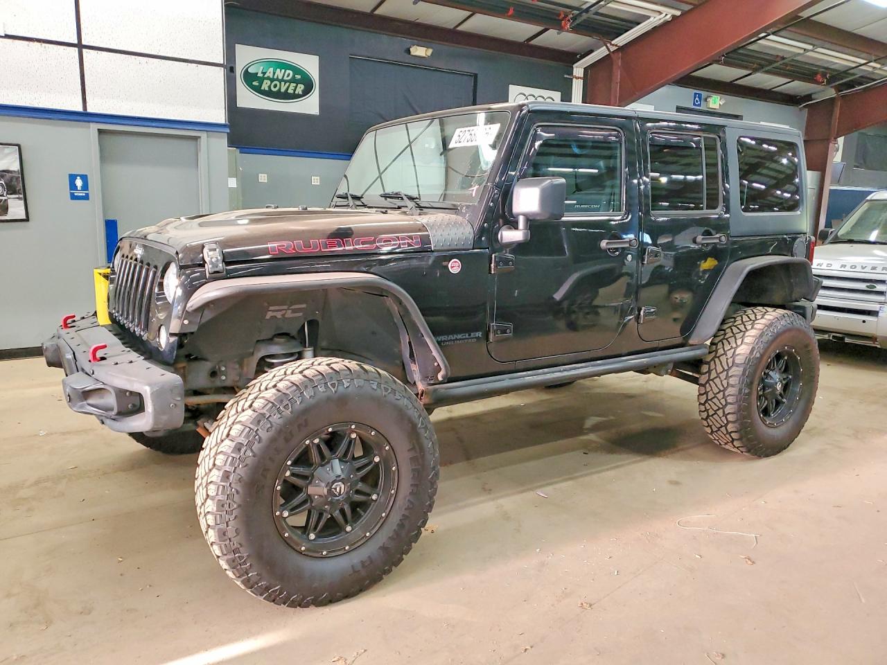 Salvage Jeep Wrangler Image
