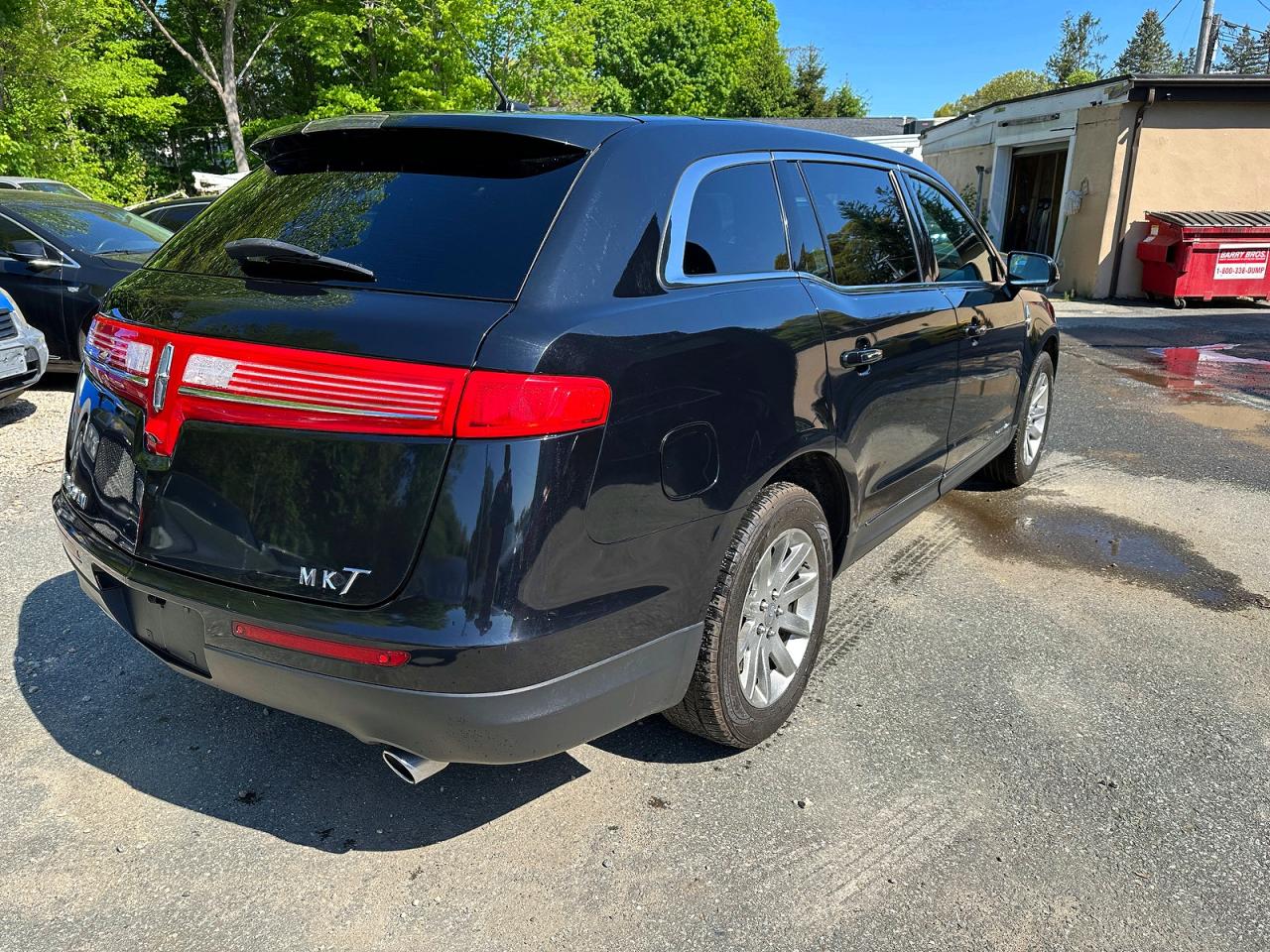 Lincoln MKT