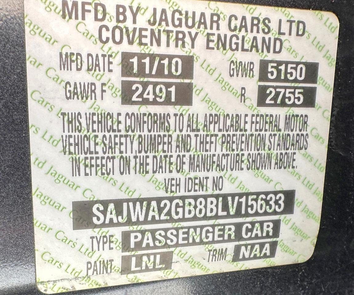 Jaguar XJ