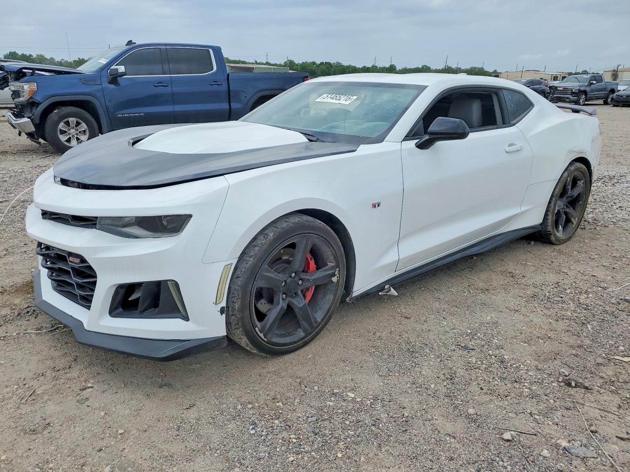 Salvage Chevrolet Camaro Image
