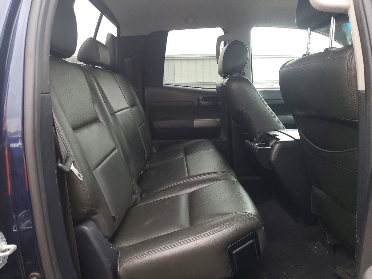 Toyota Tundra Double Cab Sr5