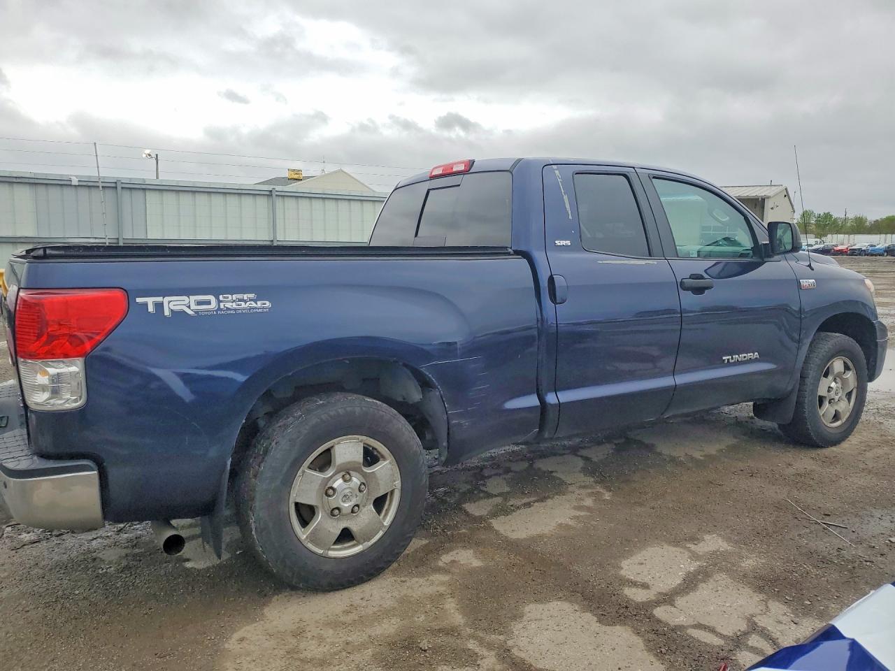 Toyota Tundra Double Cab Sr5