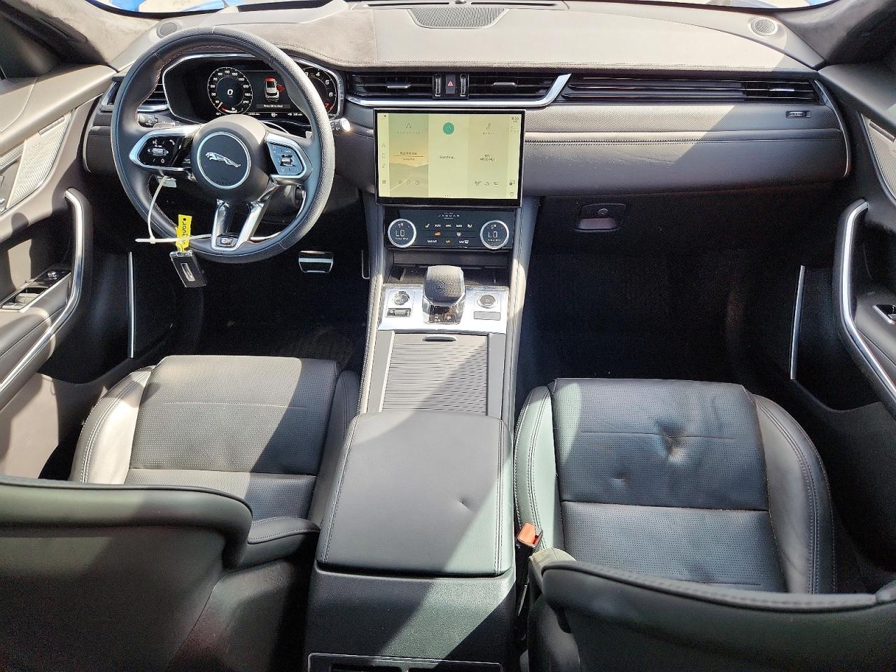 Jaguar F-PACE Svr
