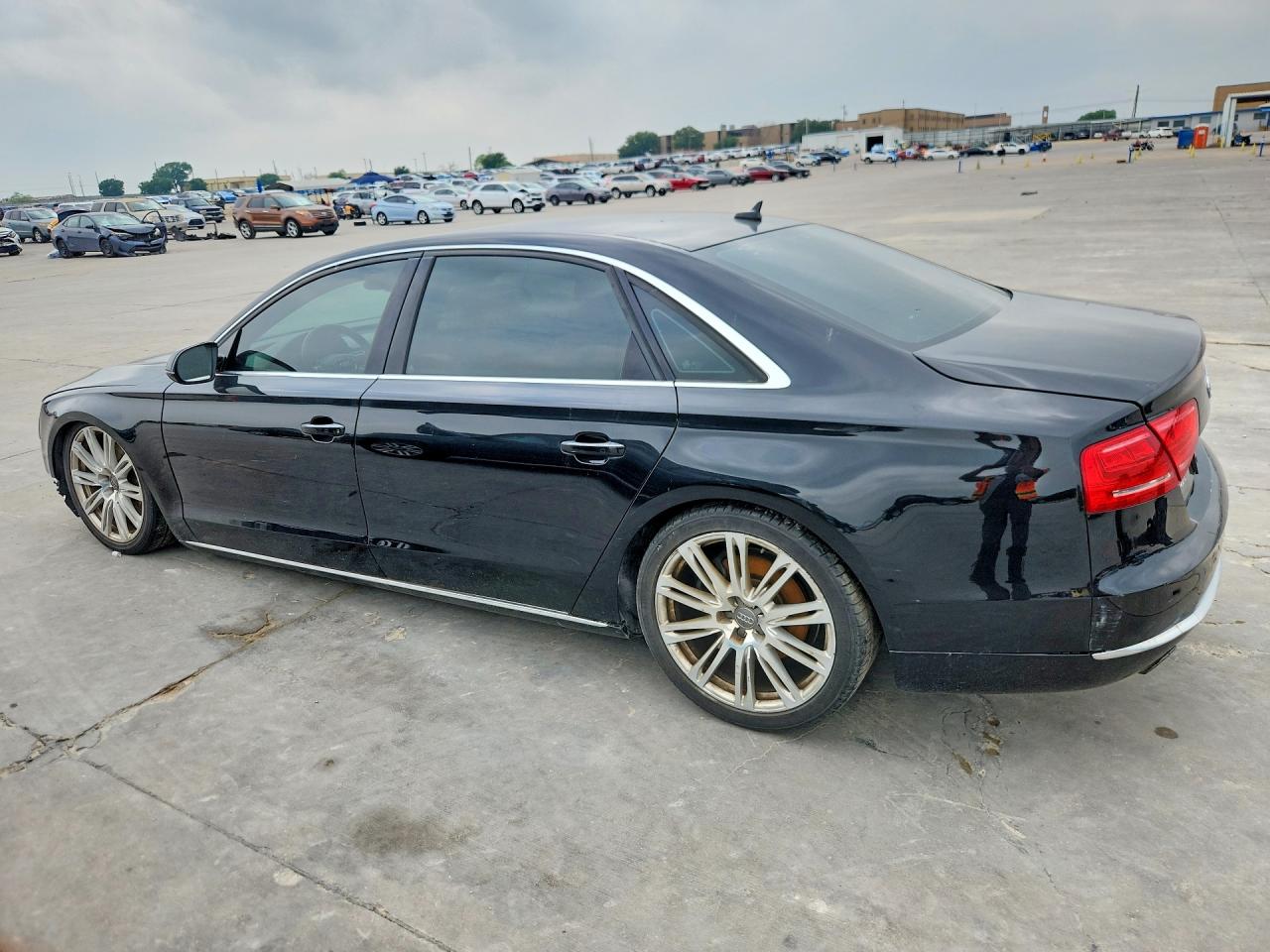 Audi A8 L Quattro