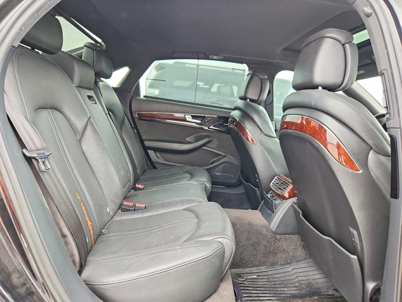 Audi A8 L Quattro