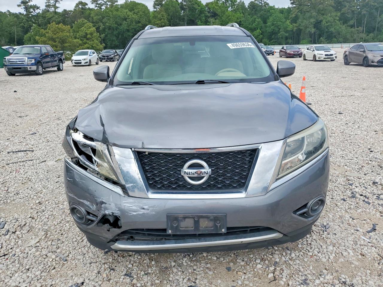 Nissan Pathfinder S