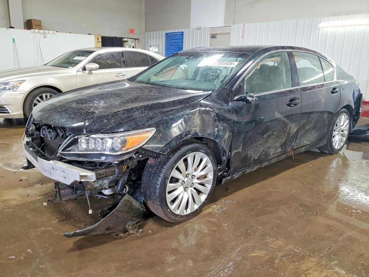 Salvage Acura RLX Image