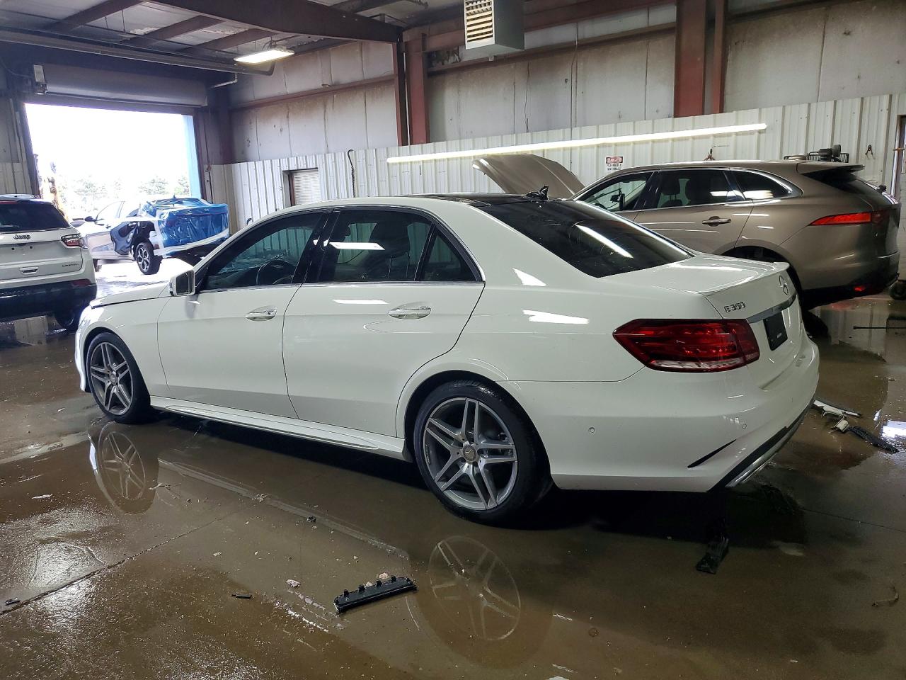 Mercedes-Benz E-Class 350
