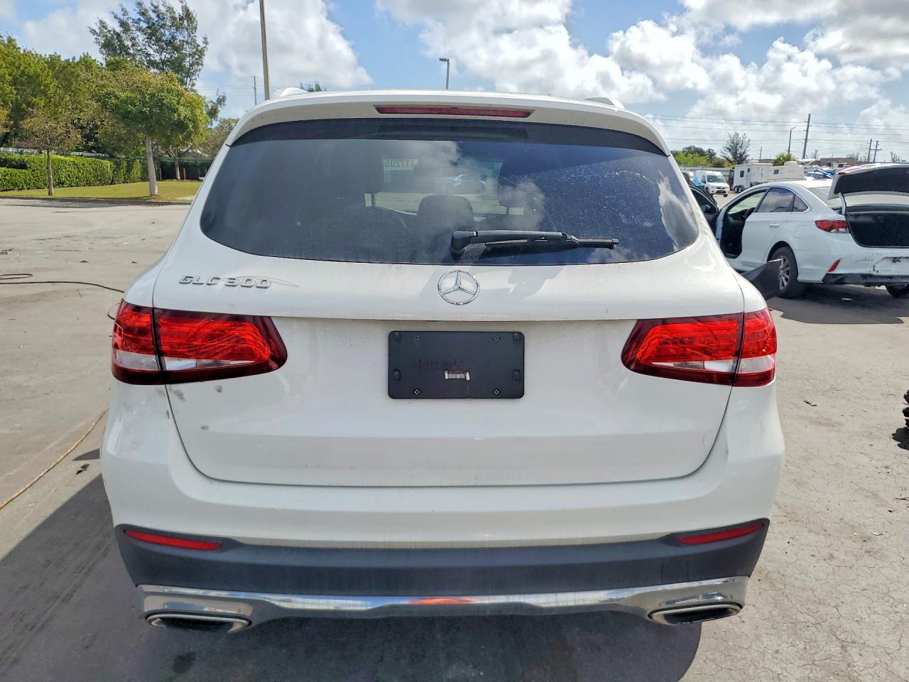 Mercedes-Benz GLC 300