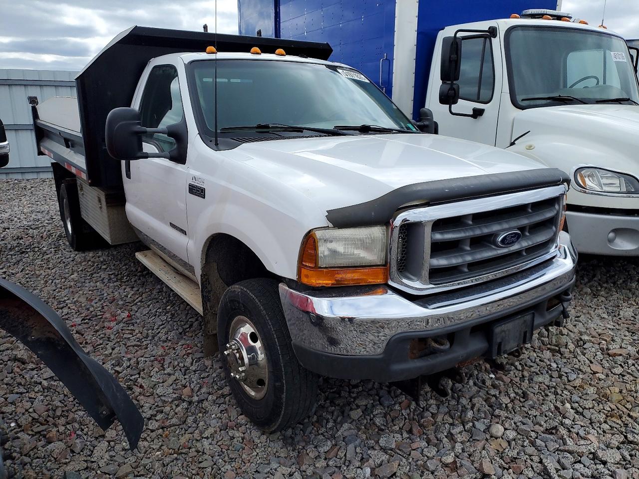 Salvage Ford F-350 Image