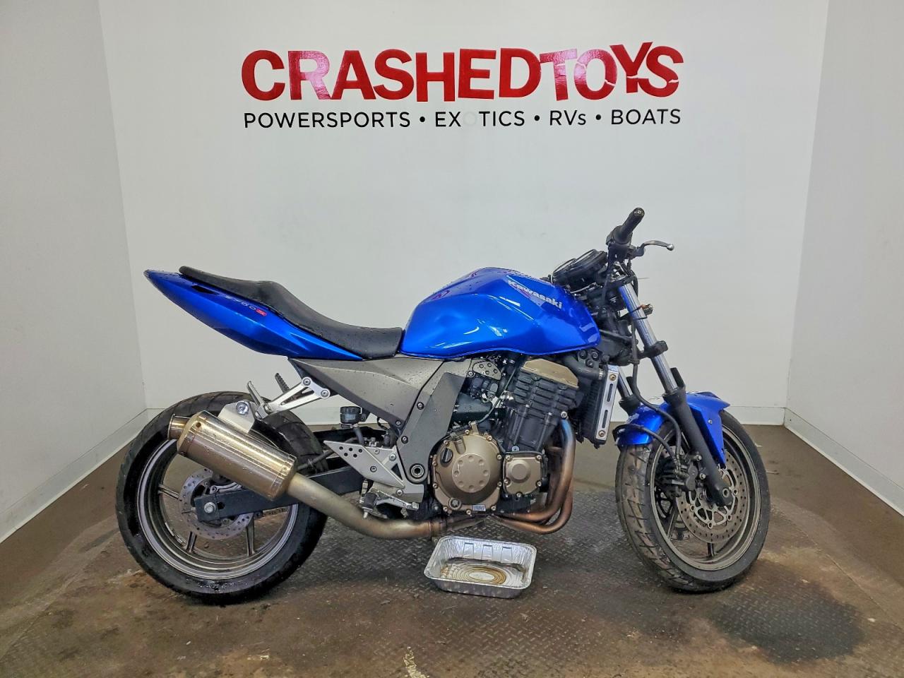 Salvage Kawasaki Zr750 Image