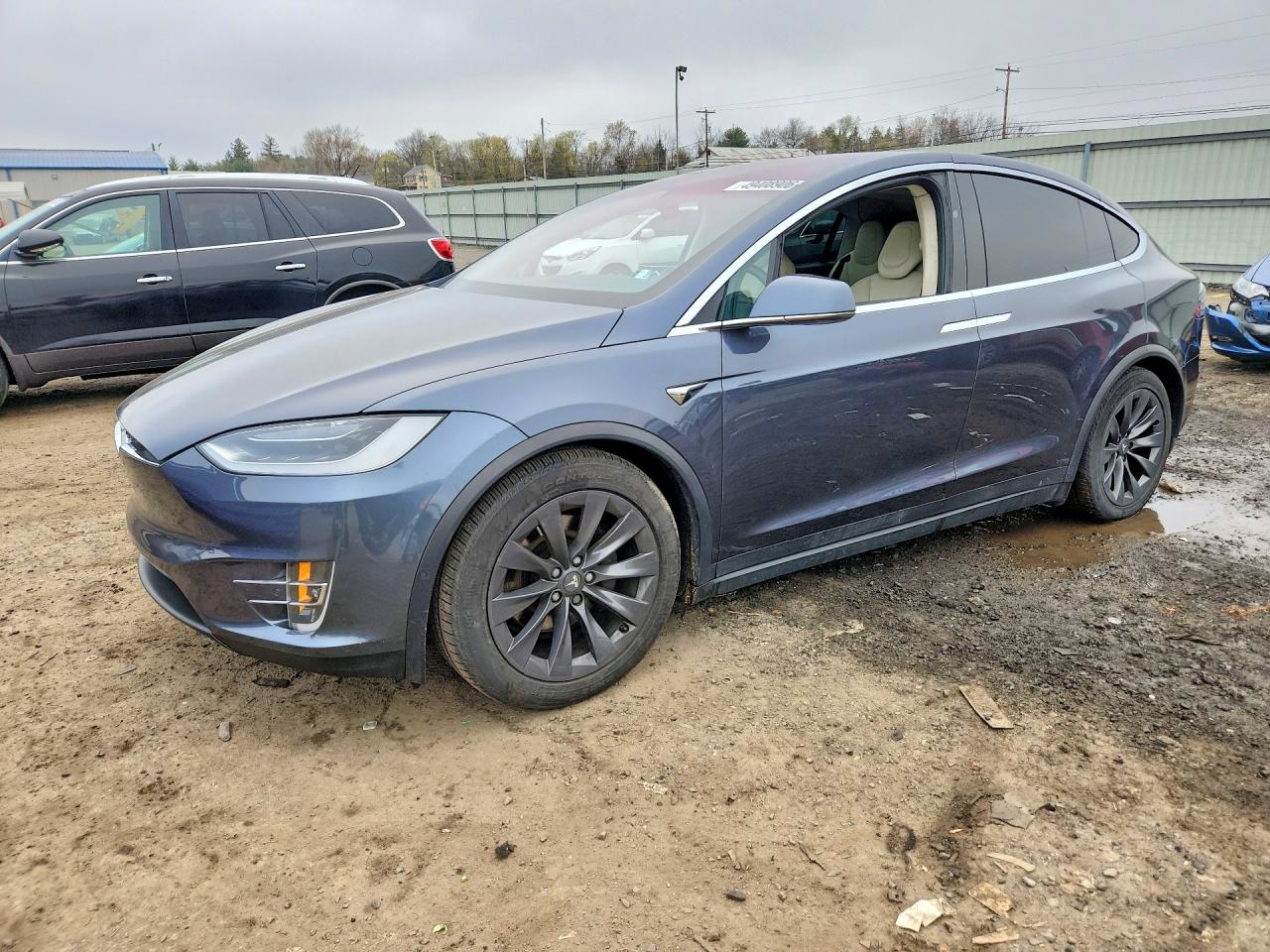 Salvage Tesla Model X Image