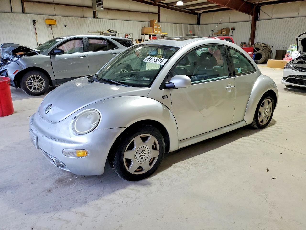 Salvage Volkswagen Beetle Image