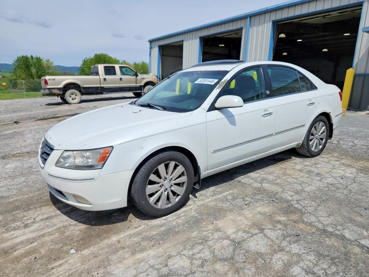 Salvage Hyundai SONATA Image