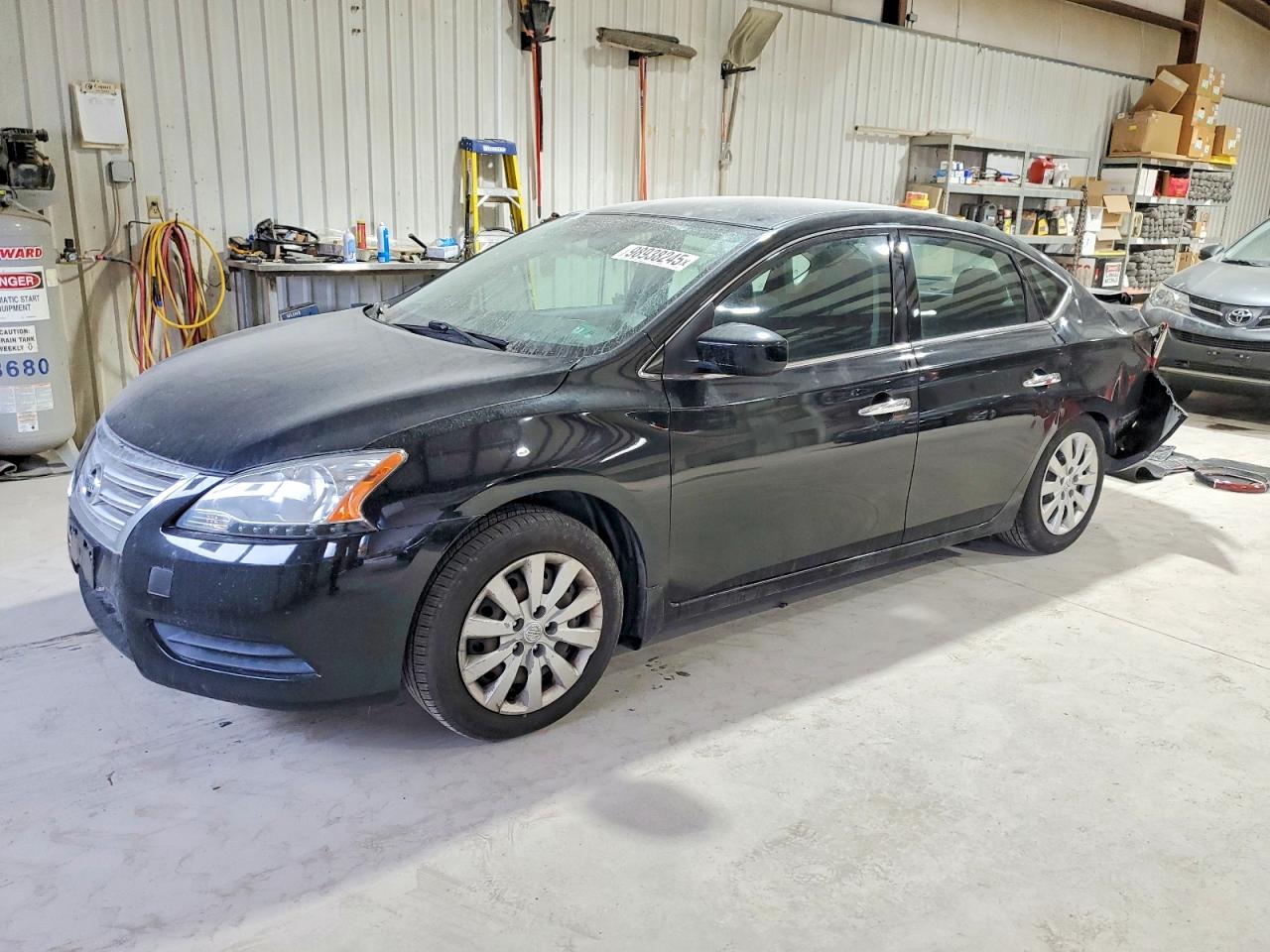 Salvage Nissan Sentra Image