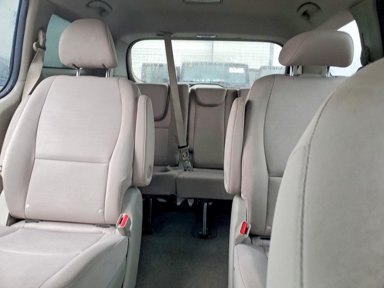 Kia Sedona Lx