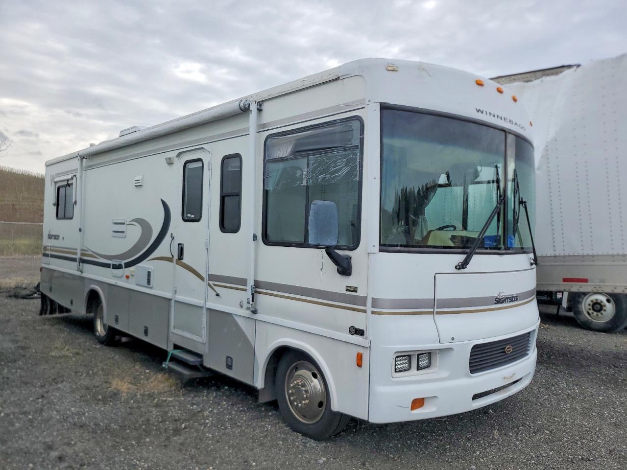 Salvage Workhorse Custom Chassis Motorhome Chassis Image