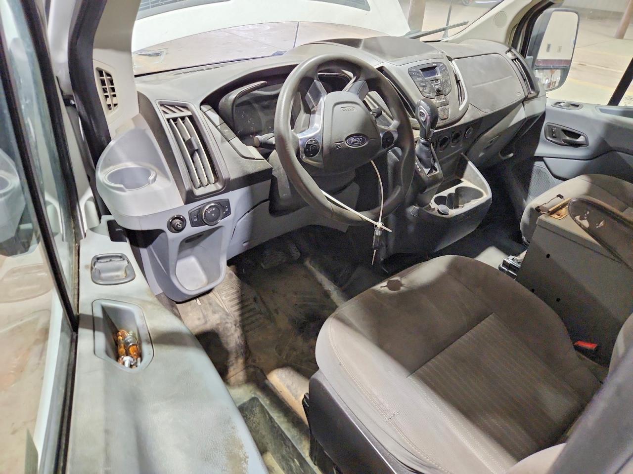 Ford Transit T-150